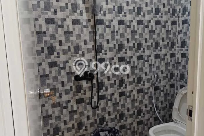 Rumah Strategis Minimalis Lb 60m2 di Cipondoh, Tangerang Rumah Strategis Minimalis Lb 60m2 di Cipondoh, Tangerang