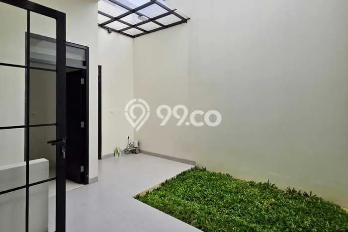 Rumah Modern 3 KT di Bintaro Tangerang Selatan Semi Furnished Rumah Modern 3 KT di Bintaro Tangerang Selatan Semi Furnished