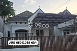 Jual Rumah Eksklusif 2 KT di Cibubur, Jakarta Timur Jual Rumah Eksklusif 2 KT di Cibubur, Jakarta Timur