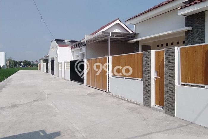 Jual Rumah Favorit Siap Huni LB 80m2 di Laweyan, Surakarta Jual Rumah Favorit Siap Huni LB 80m2 di Laweyan, Surakarta