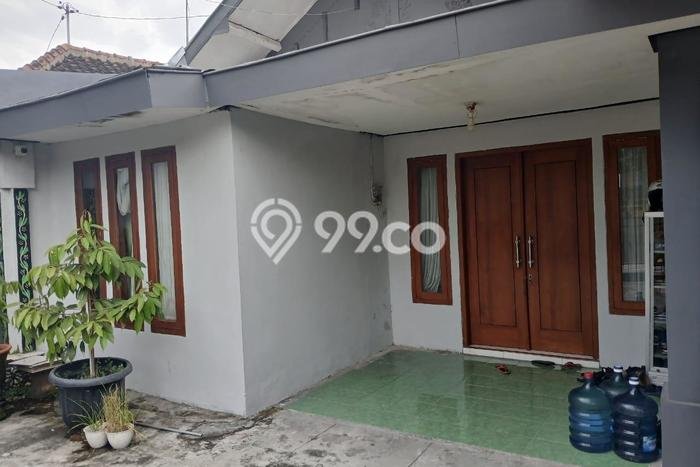 Jual Rumah Favorit Siap Huni LB 150m2 di Serengan, Surakarta Jual Rumah Favorit Siap Huni LB 150m2 di Serengan, Surakarta