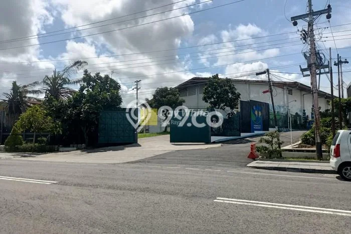 Unit Gudang Dijual di Jebres Surakarta Luas Bangunan 1460m2 Unit Gudang Dijual di Jebres Surakarta Luas Bangunan 1460m2