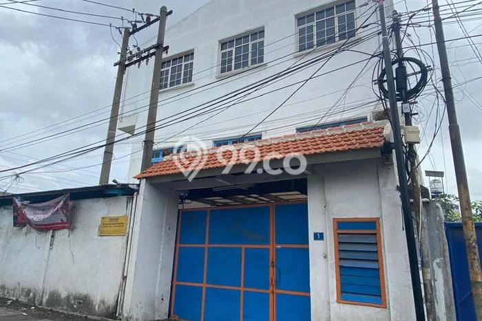 Unit Gudang Dijual di Surabaya LT 664m2 & LB 784m2 Unit Gudang Dijual di Surabaya LT 664m2 & LB 784m2