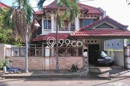 Ready to Use! Luxury House LT 250m2 Desain Modern di Pakuwon City Ready to Use! Luxury House LT 250m2 Desain Modern di Pakuwon City