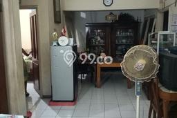 Jual Rumah Eksklusif 3 KT di Pakuwon City, Surabaya Jual Rumah Eksklusif 3 KT di Pakuwon City, Surabaya