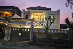 Hunian Elit LB 305m2 Siap Huni Desain Elegan di Pakuwon City, Surabaya Hunian Elit LB 305m2 Siap Huni Desain Elegan di Pakuwon City, Surabaya
