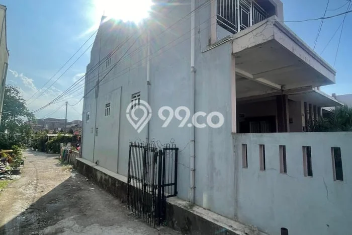 PRIME LOCATION! Rumah Strategis area Rancaekek, Luas 219m2m² Bangunan 100m2m² PRIME LOCATION! Rumah Strategis area Rancaekek, Luas 219m2m² Bangunan 100m2m²