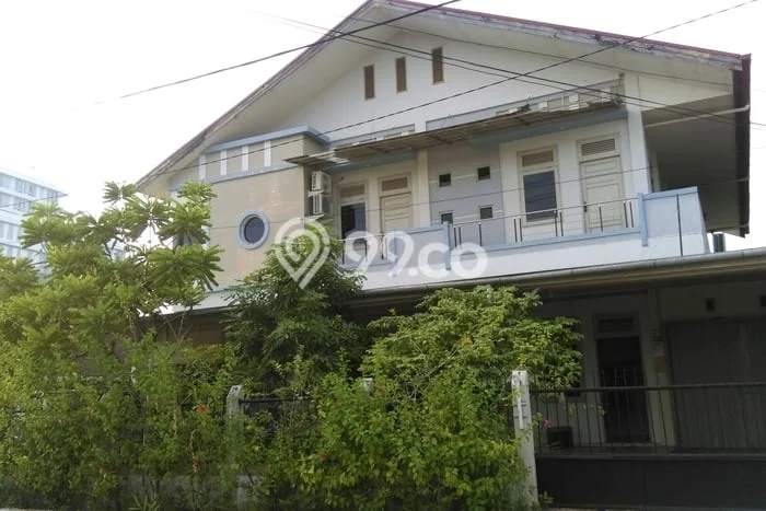 Lokasi terbaik! Rumah siap huni dikontrakkan di Pontianak Kota LB 180m2 Lokasi terbaik! Rumah siap huni dikontrakkan di Pontianak Kota LB 180m2