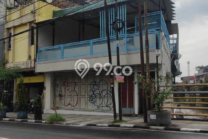 Unit Ruko disewakan di Regol Bandung dengan LT 100m2 / LB 250m2 Unit Ruko disewakan di Regol Bandung dengan LT 100m2 / LB 250m2