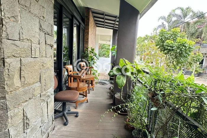 Jual Rumah Mewah Elegan Dengan View Eksklusif di Bintaro, Tangerang Selatan Jual Rumah Mewah Elegan Dengan View Eksklusif di Bintaro, Tangerang Selatan