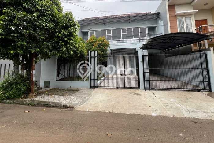 Rumah Eksklusif Siap Huni LT 427m2 di Bandung, Tulungagung Rumah Eksklusif Siap Huni LT 427m2 di Bandung, Tulungagung