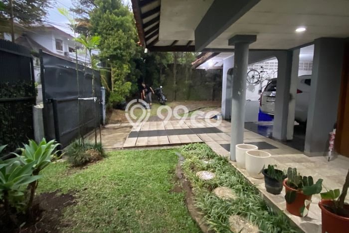 Ready to Use! Premium House LT 686m2 Desain Modern di Pasteur Ready to Use! Premium House LT 686m2 Desain Modern di Pasteur