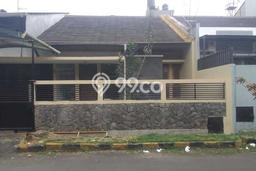 Rumah Luas Asri 5 KT Siap Huni di Taman Kopo Indah Bandung Rumah Luas Asri 5 KT Siap Huni di Taman Kopo Indah Bandung