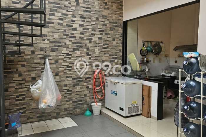 Rumah Modern 3 KT LT 266m2 di Taman Holis Indah Rumah Modern 3 KT LT 266m2 di Taman Holis Indah