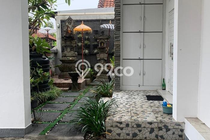 Disewakan! Rumah 3 Kamar Tidur &
3 Kamar Mandi di Sidakarya, Denpasar Disewakan! Rumah 3 Kamar Tidur &
3 Kamar Mandi di Sidakarya, Denpasar