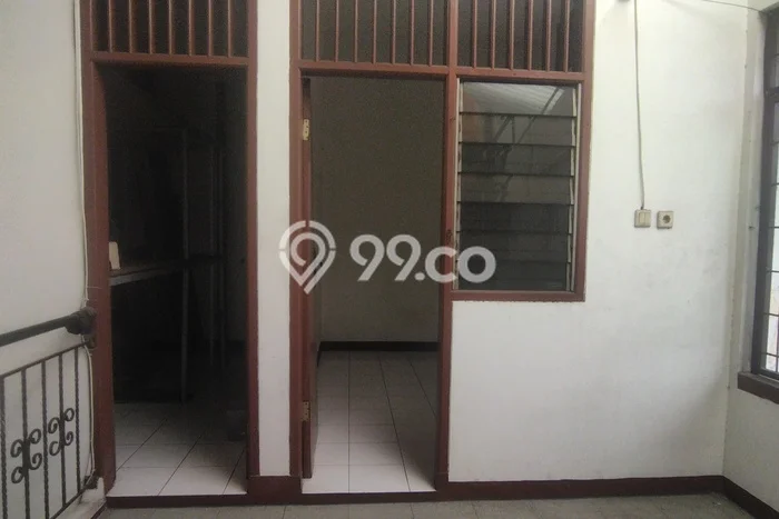 Disewakan Rumah Konsep Modern di Duren Sawit Jakarta Timur dengan 2 KT Disewakan Rumah Konsep Modern di Duren Sawit Jakarta Timur dengan 2 KT