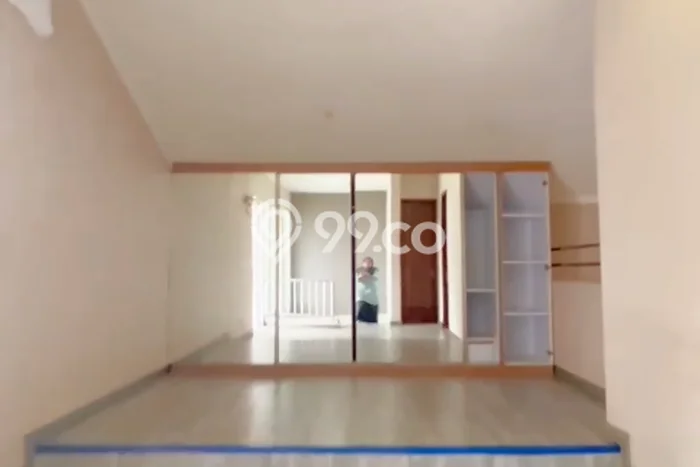 Rumah Disewakan Jakarta Selatan LT 250m2 LB 250m2 Kawasan Cipete Rumah Disewakan Jakarta Selatan LT 250m2 LB 250m2 Kawasan Cipete