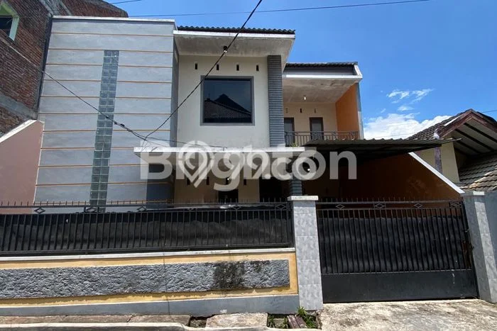 Rumah Modern Minimalis 7 Kamar Siap Huni di Dau Rumah Modern Minimalis 7 Kamar Siap Huni di Dau