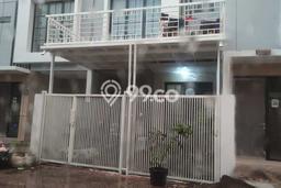 Rumah Strategis Minimalis Lb 67m2 di Mulyorejo, Surabaya Rumah Strategis Minimalis Lb 67m2 di Mulyorejo, Surabaya