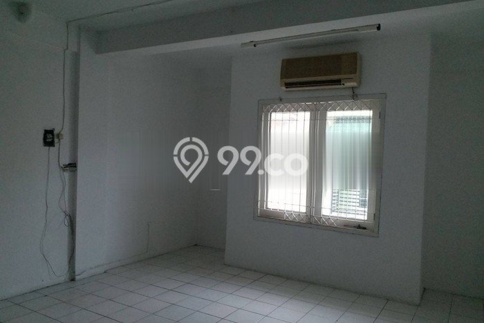 Unit Ruko Dijual di Surabaya LT 45m2 & LB 126m2 Unit Ruko Dijual di Surabaya LT 45m2 & LB 126m2