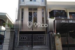 Ready to Use! Premium House LT 117m2 Desain Modern di Darmo Permai Ready to Use! Premium House LT 117m2 Desain Modern di Darmo Permai