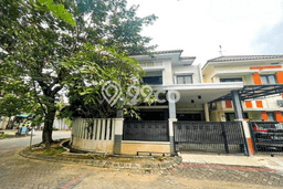 Dijual Rumah Luas Elegan Dengan View Eksklusif di Ketintang, Surabaya Dijual Rumah Luas Elegan Dengan View Eksklusif di Ketintang, Surabaya