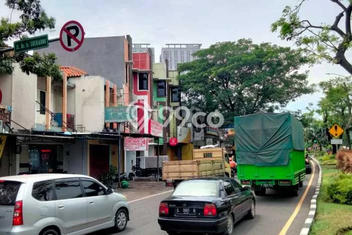FOR RENT! Ruko di Semolowaru Cocok untuk Bisnis 140m2 FOR RENT! Ruko di Semolowaru Cocok untuk Bisnis 140m2