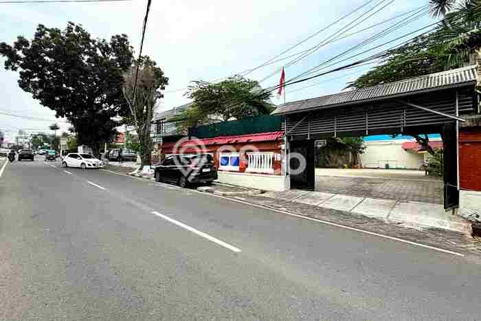 Untuk Dijual Tanah di Tebet Jakarta Selatan Luas 300m2 SHM Untuk Dijual Tanah di Tebet Jakarta Selatan Luas 300m2 SHM