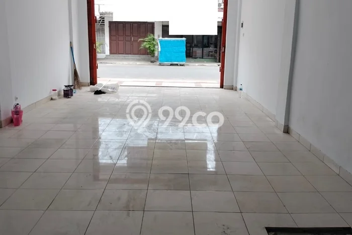 Unit Ruko Dijual di Tangerang LT 54m2 & LB 108m2 Unit Ruko Dijual di Tangerang LT 54m2 & LB 108m2