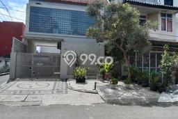 Rumah Minimalis 4 KT di Sarijadi Bandung Semi Furnished Rumah Minimalis 4 KT di Sarijadi Bandung Semi Furnished