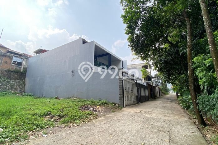 Dijual Cepat Rumah Bagus Siap Huni LB 450m2 di Cilengkrang, Bandung Dijual Cepat Rumah Bagus Siap Huni LB 450m2 di Cilengkrang, Bandung