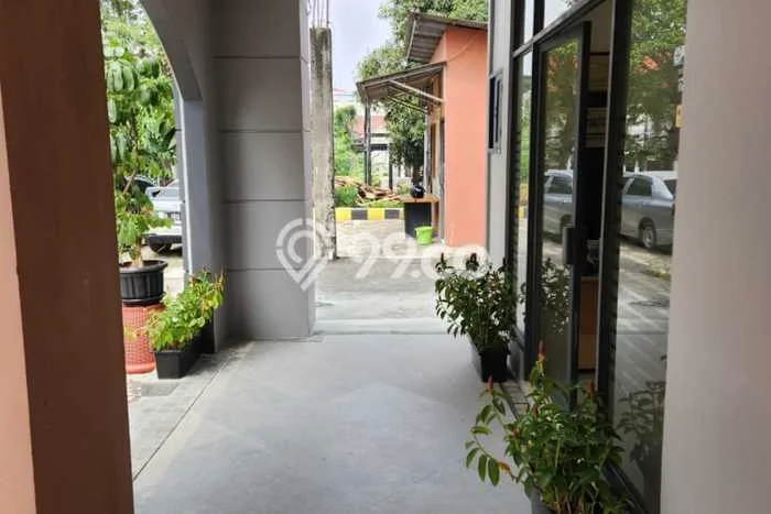 Ruko Dijual di Jakarta Selatan LT 75m2 & LB 250m2 Lokasi Terbaik! Ruko Dijual di Jakarta Selatan LT 75m2 & LB 250m2 Lokasi Terbaik!