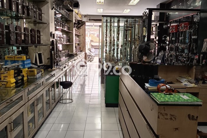 Ruko Dijual di Jakarta Pusat LT 109m2 & LB 300m2 Lokasi Terbaik! Ruko Dijual di Jakarta Pusat LT 109m2 & LB 300m2 Lokasi Terbaik!