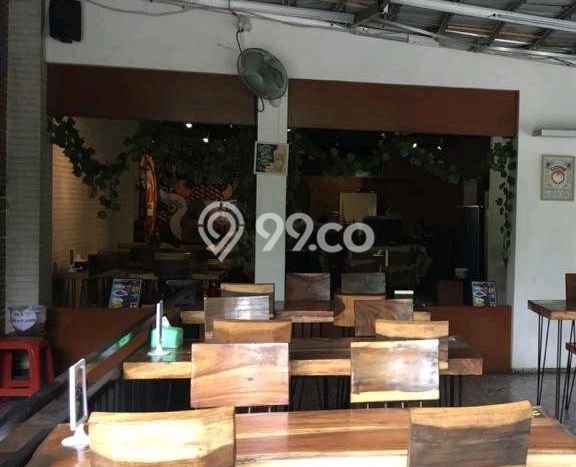 Rumah Nyaman area Menteng, 0 KT, Area Tenang, Luas 300m² LB 292m² Rumah Nyaman area Menteng, 0 KT, Area Tenang, Luas 300m² LB 292m²