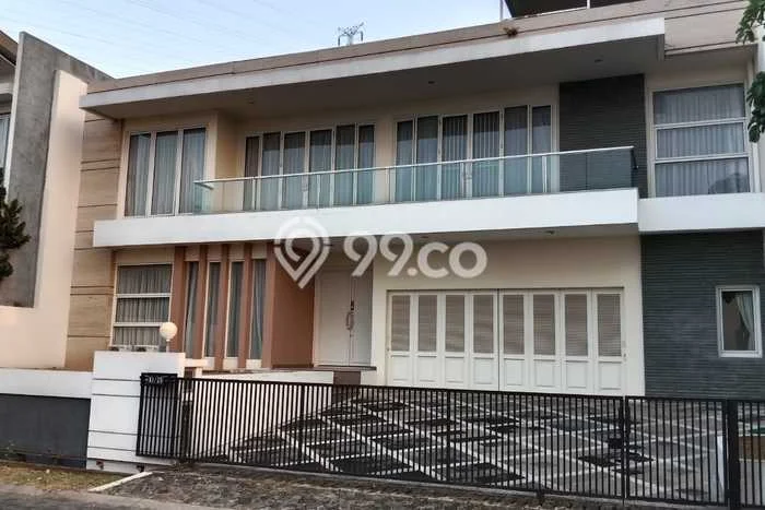 Sewa Rumah Harga Terjangkau di Candi Golf Semarang dengan 5 Kamar Tidur Sewa Rumah Harga Terjangkau di Candi Golf Semarang dengan 5 Kamar Tidur