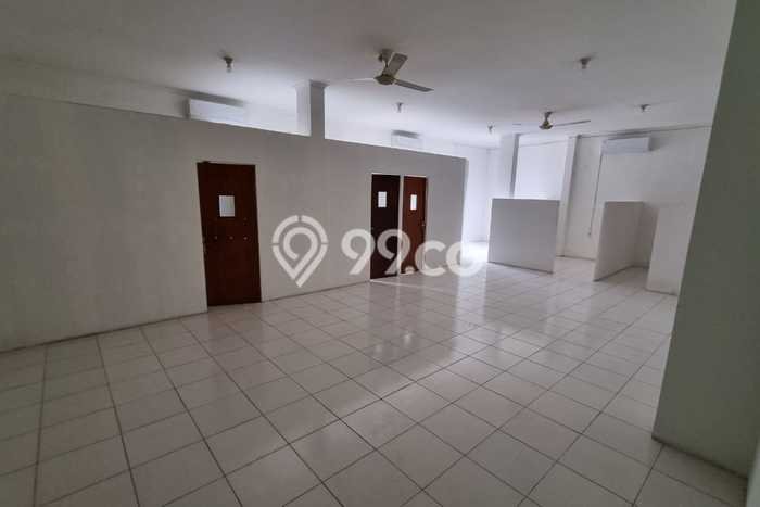 Unit Gudang Paling Strategis di Karawaci Tangerang dengan LB 1200m2 Unit Gudang Paling Strategis di Karawaci Tangerang dengan LB 1200m2