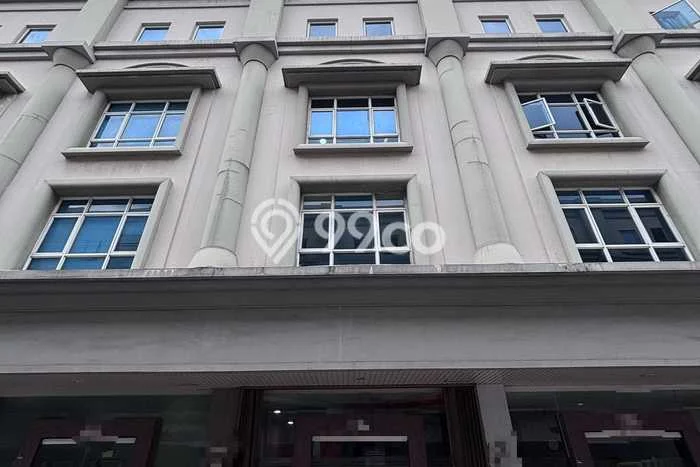 Unit Ruko Dijual di Kebon Jeruk Jakarta Barat 272m2 Unit Ruko Dijual di Kebon Jeruk Jakarta Barat 272m2