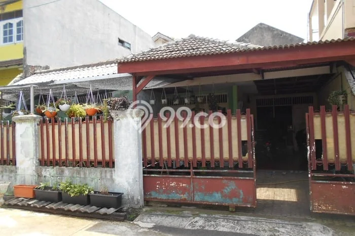 Dijual Rumah 4 Kamar Lokasi Strategis Bagus dan Strategis di Beji Dijual Rumah 4 Kamar Lokasi Strategis Bagus dan Strategis di Beji