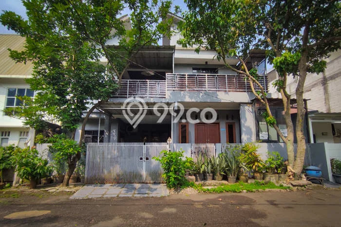 Dijual Hunian Rumah Terawat 4 Kamar di Grand Depok City, Depok Dijual Hunian Rumah Terawat 4 Kamar di Grand Depok City, Depok