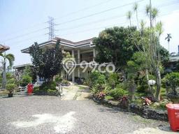 Vila Kawasan Cicurug, Area 4240m2m², Lokasi Strategis Vila Kawasan Cicurug, Area 4240m2m², Lokasi Strategis