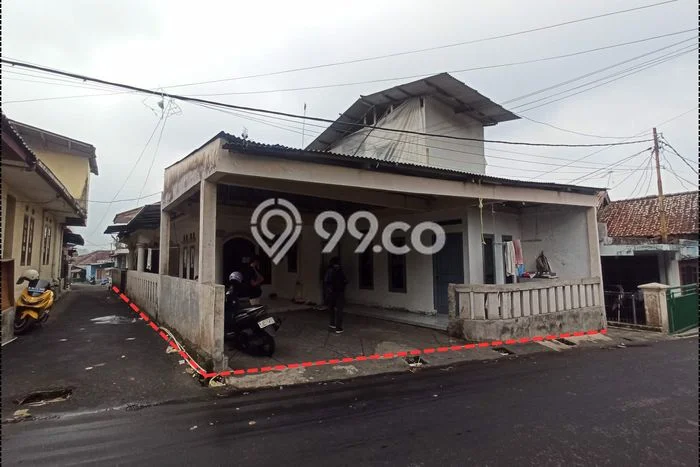 Jual Rumah Siap Huni di Cisarua Bogor Harga Rp 195 Juta LT 237m2 Jual Rumah Siap Huni di Cisarua Bogor Harga Rp 195 Juta LT 237m2