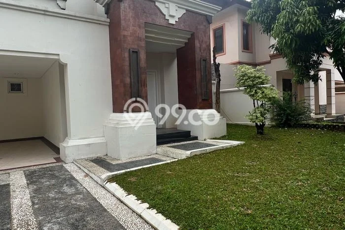 Rumah Cantik Siap Pakai Di Lippo Cikarang Luas 350m2 Aman Rumah Cantik Siap Pakai Di Lippo Cikarang Luas 350m2 Aman