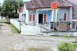 Jual Rumah Harga Miring Ngaliyan Punya 2 Kamar & LT 115m2 Jual Rumah Harga Miring Ngaliyan Punya 2 Kamar & LT 115m2