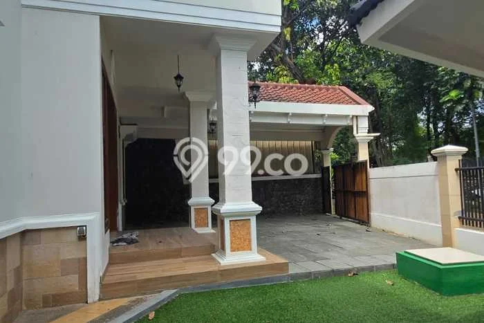 Siap Huni Rumah Mewah 5 Kamar di Kelapa Gading Dekat ke Mana Saja Siap Huni Rumah Mewah 5 Kamar di Kelapa Gading Dekat ke Mana Saja