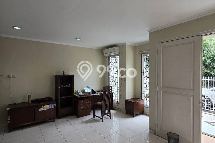 Rumah Modern Cantik 5 Kamar Siap Huni di Kelapa Gading Rumah Modern Cantik 5 Kamar Siap Huni di Kelapa Gading