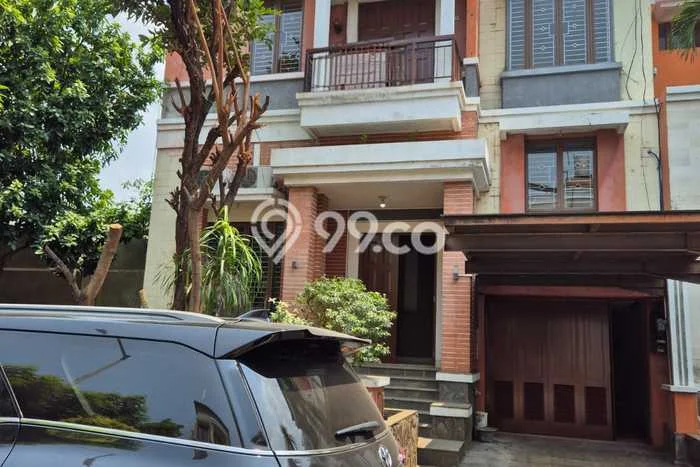 Siap Huni Rumah Mewah 3 Kamar di Kelapa Gading Dekat ke Mana Pun Siap Huni Rumah Mewah 3 Kamar di Kelapa Gading Dekat ke Mana Pun