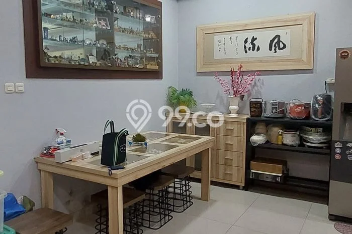 Lokasi strategis! Rumah siap huni disewakan di Kelapa Gading LB 250m2 Lokasi strategis! Rumah siap huni disewakan di Kelapa Gading LB 250m2