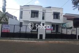 Rumah Luas Asri 3 KT Siap Huni di Pondok Bambu Jakarta Timur Rumah Luas Asri 3 KT Siap Huni di Pondok Bambu Jakarta Timur