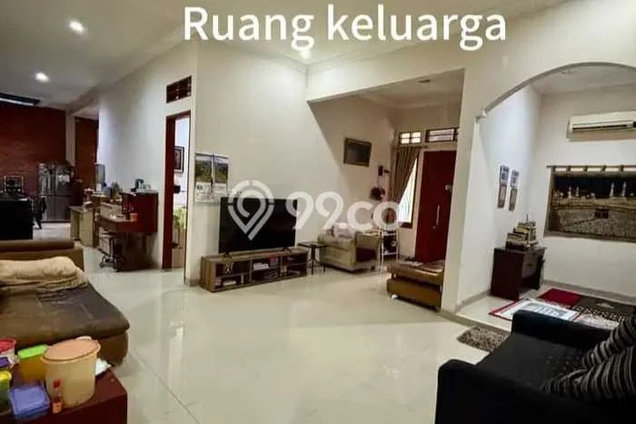 Kost Dijual Lokasi Cibinong, Bogor, 9 KT, 8 KM, 461m2 Kost Dijual Lokasi Cibinong, Bogor, 9 KT, 8 KM, 461m2