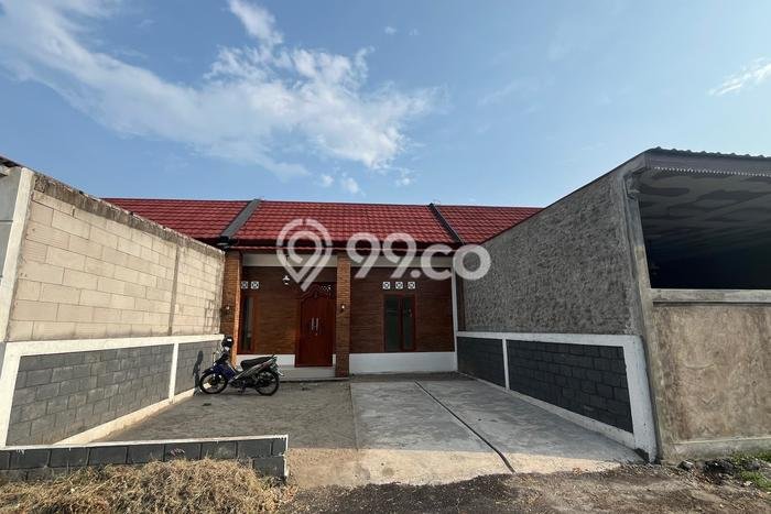 Rumah 2 KT 1 KM Luas Tanah 80m², LB 36m² di Prambanan, Klaten Rumah 2 KT 1 KM Luas Tanah 80m², LB 36m² di Prambanan, Klaten
